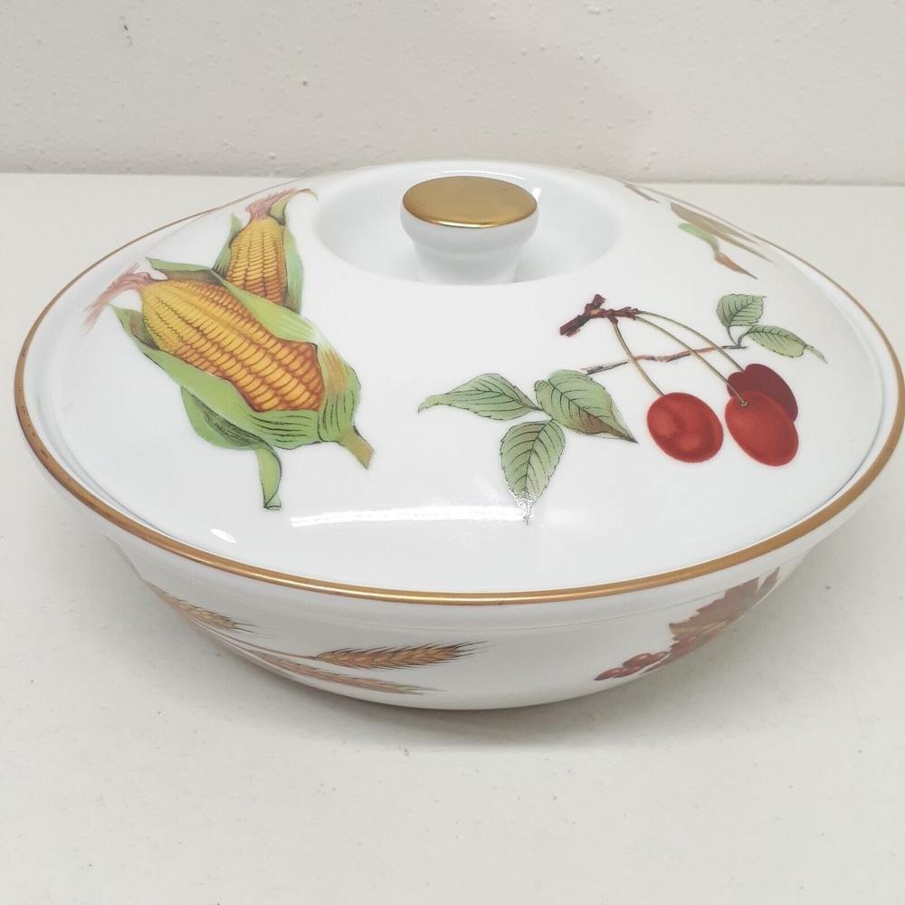 Royal Worcester Evesham Gold Round Covered Round Entree Casserole 8 1/4